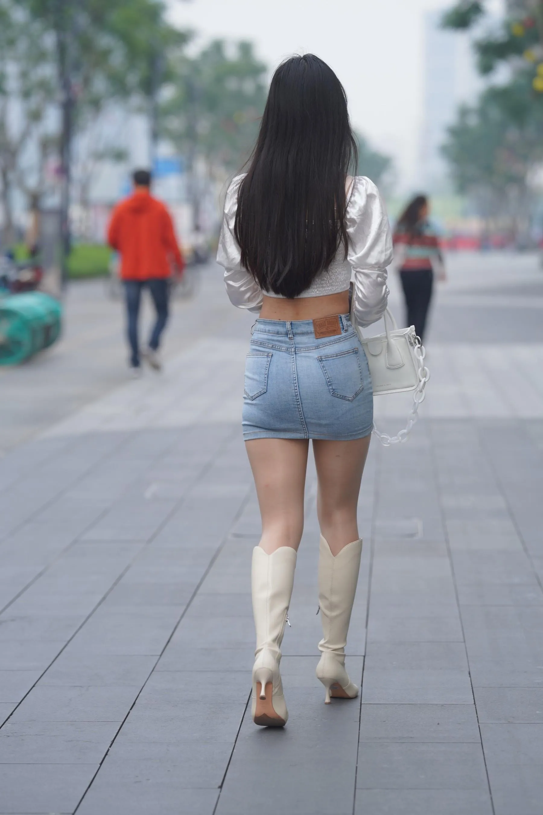 魔镜街拍 NO.170 凯恩街拍摄影-牛仔裙小姐姐 [304P]插图4